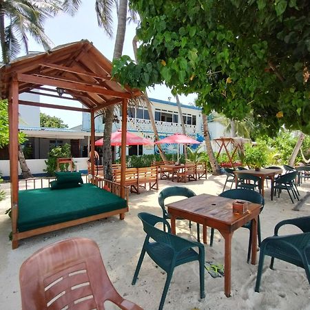 Batuta Maldives Surf View Hotel Тулусдоо Екстериор снимка