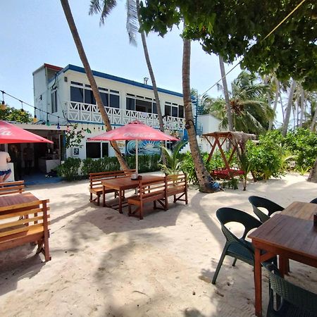 Batuta Maldives Surf View Hotel Тулусдоо Екстериор снимка