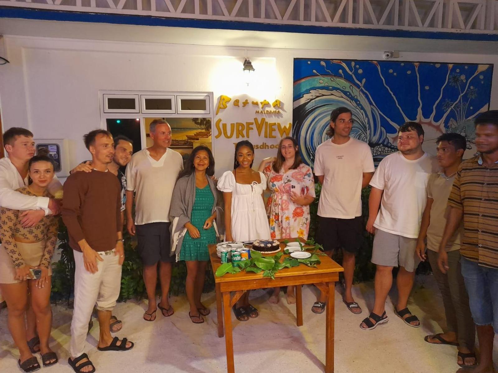 Batuta Maldives Surf View Hotel Тулусдоо Екстериор снимка