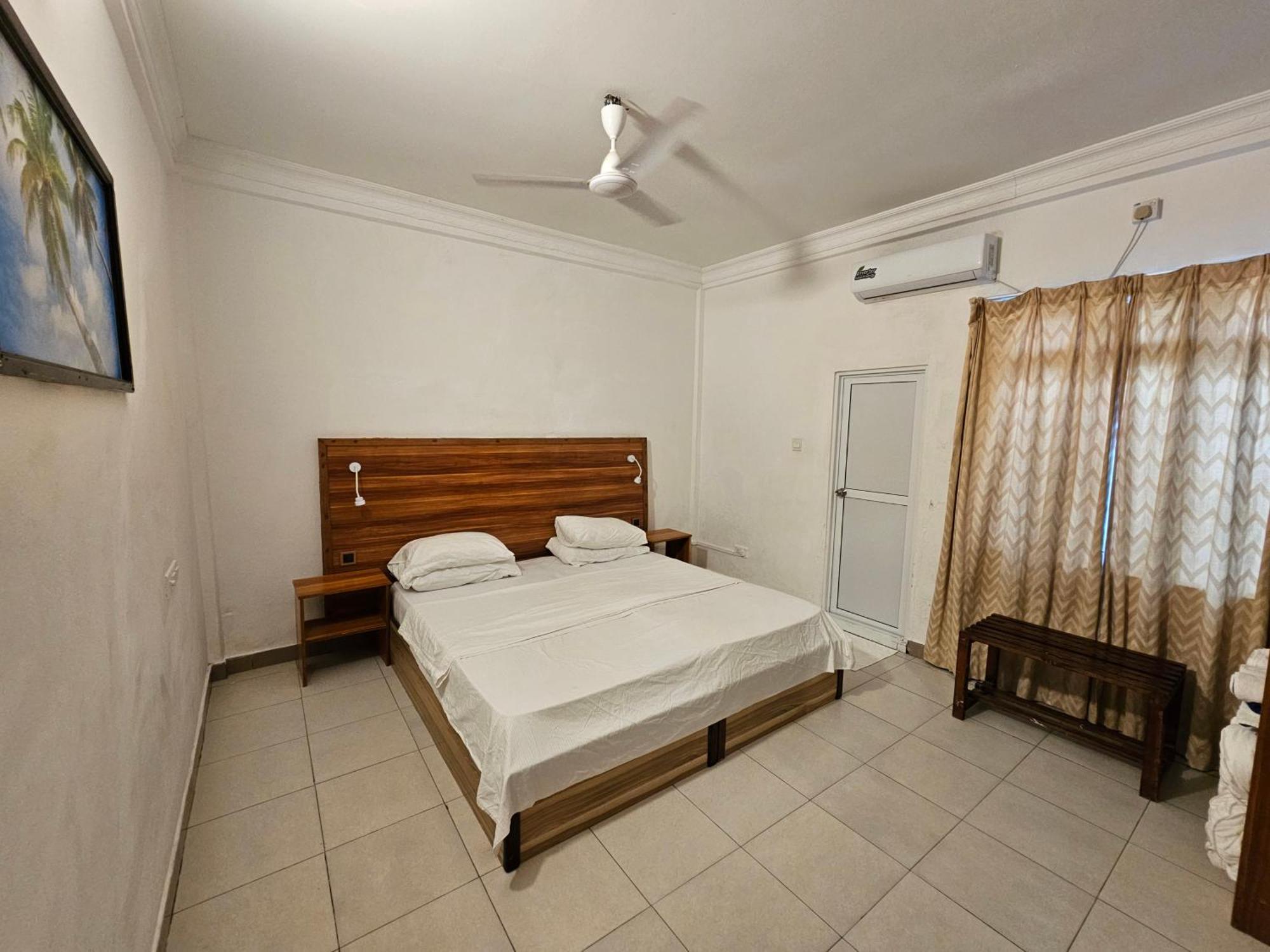 Batuta Maldives Surf View Hotel Тулусдоо Стая снимка