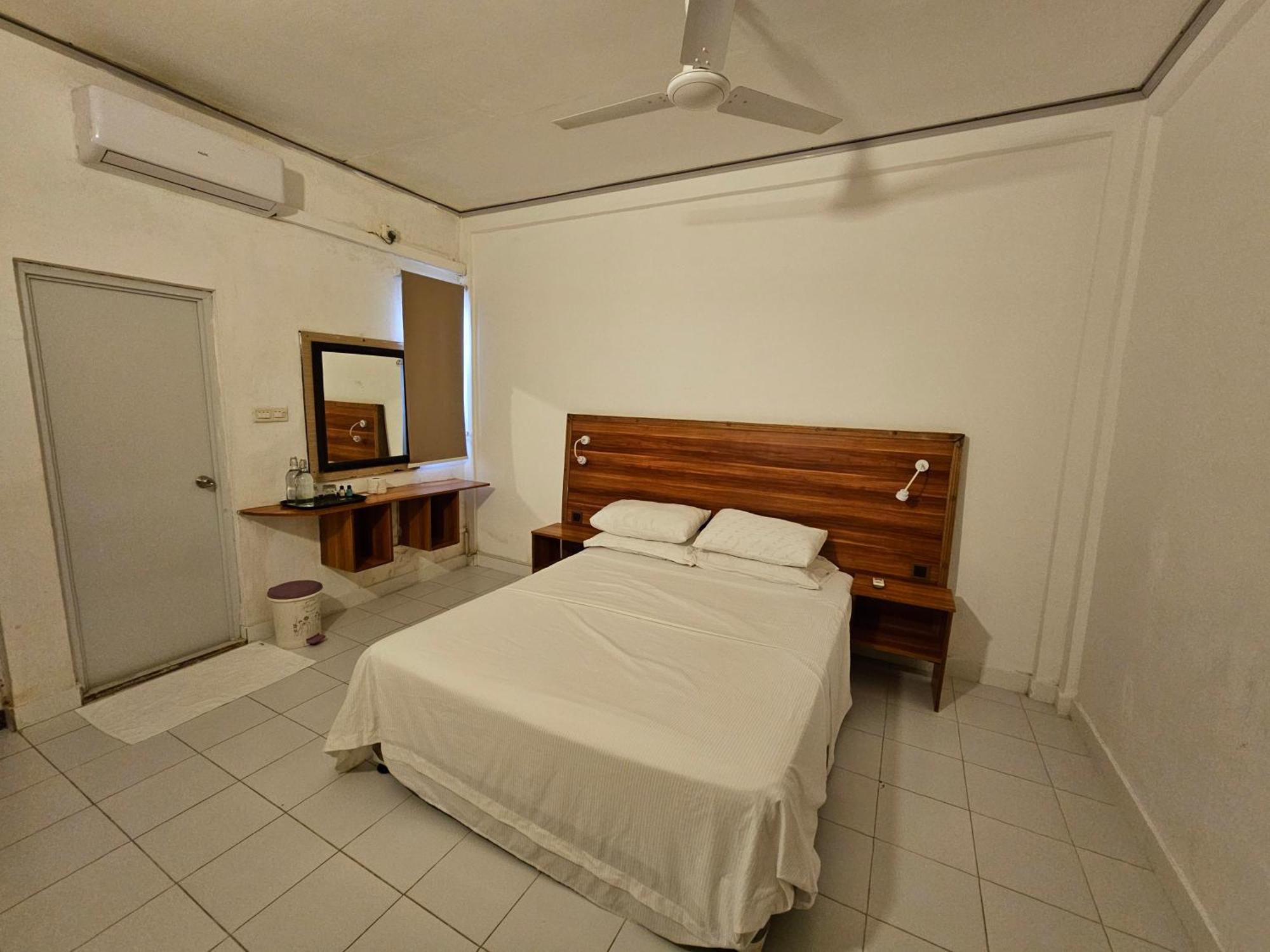 Batuta Maldives Surf View Hotel Тулусдоо Стая снимка