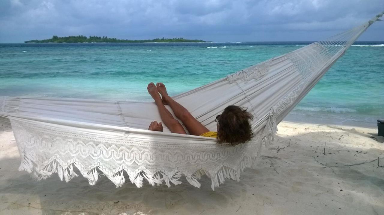 Batuta Maldives Surf View Hotel Тулусдоо Екстериор снимка