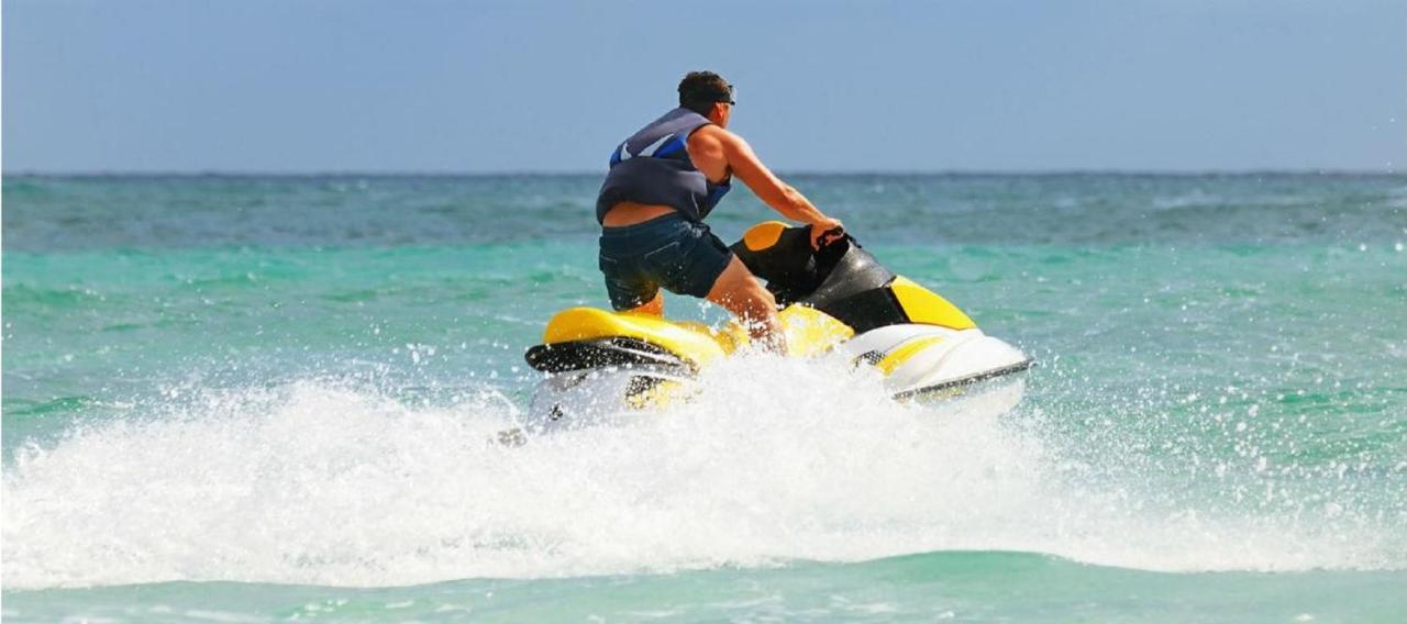 Batuta Maldives Surf View Hotel Тулусдоо Екстериор снимка